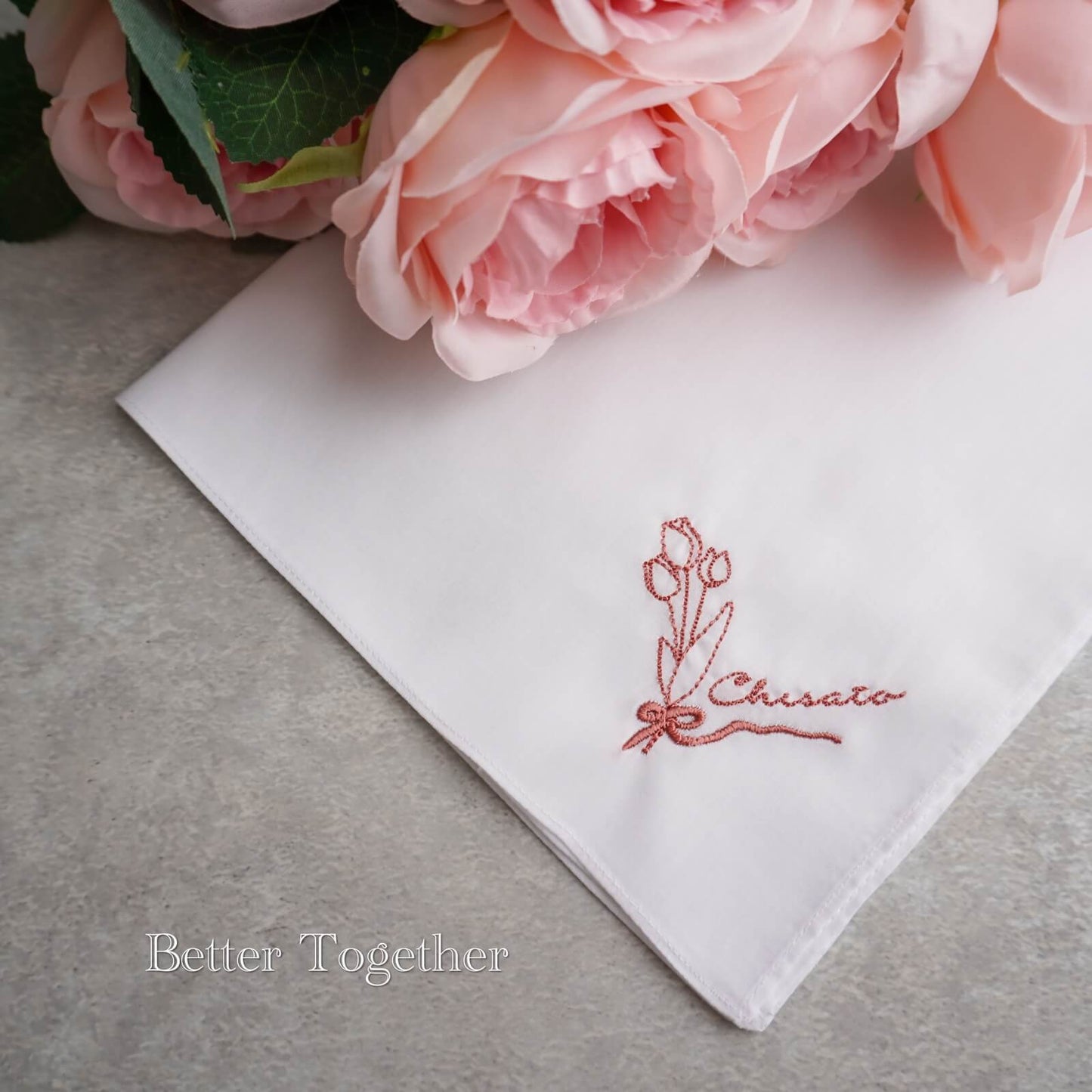 チューリップブーケ🌷BOTANICAL刺繍ハンカチブライダルハンカチ✳︎名入れ✳︎名入れ刺繍