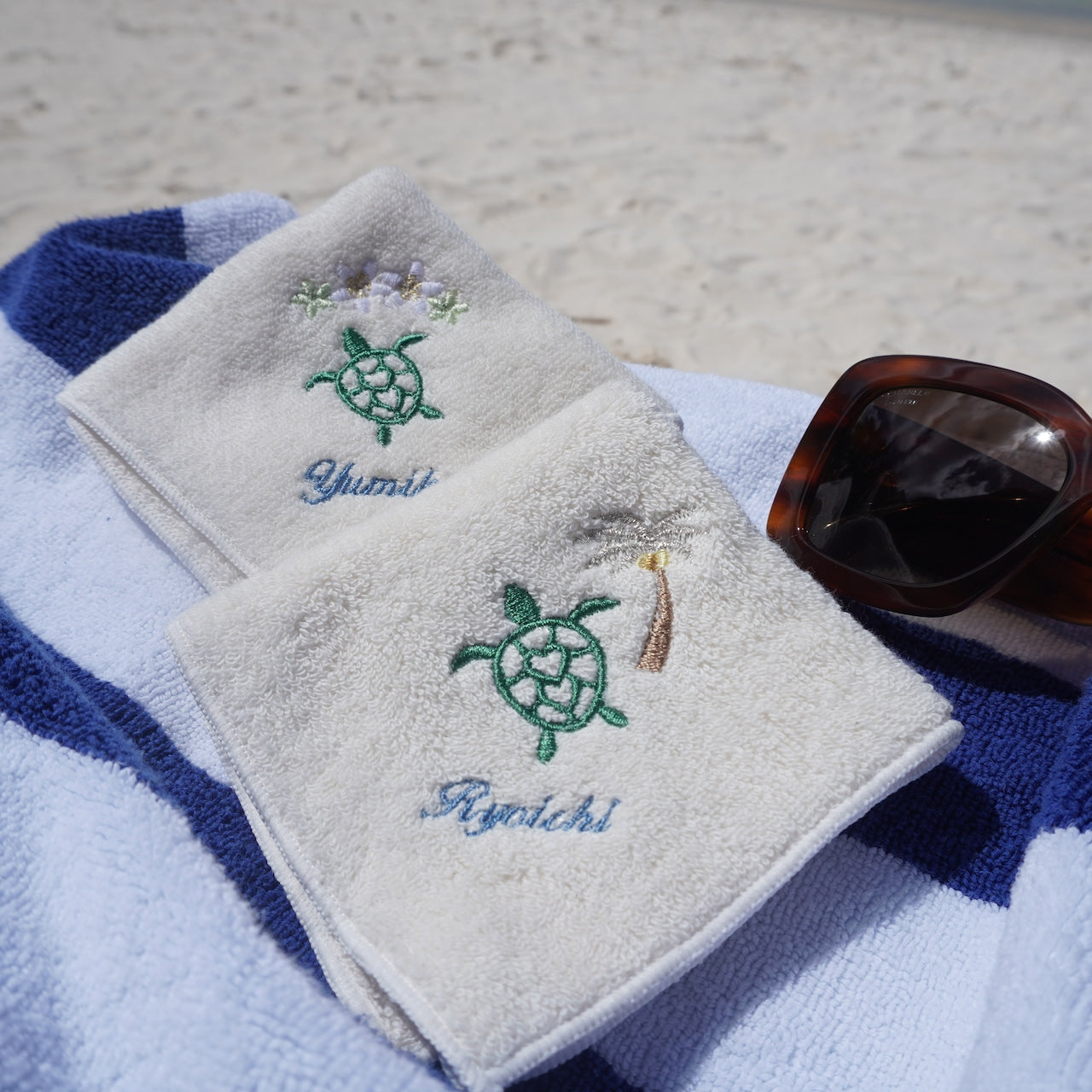 1枚〜 幸せのホヌ【ヤシの木&お花】Resort Handkerchief