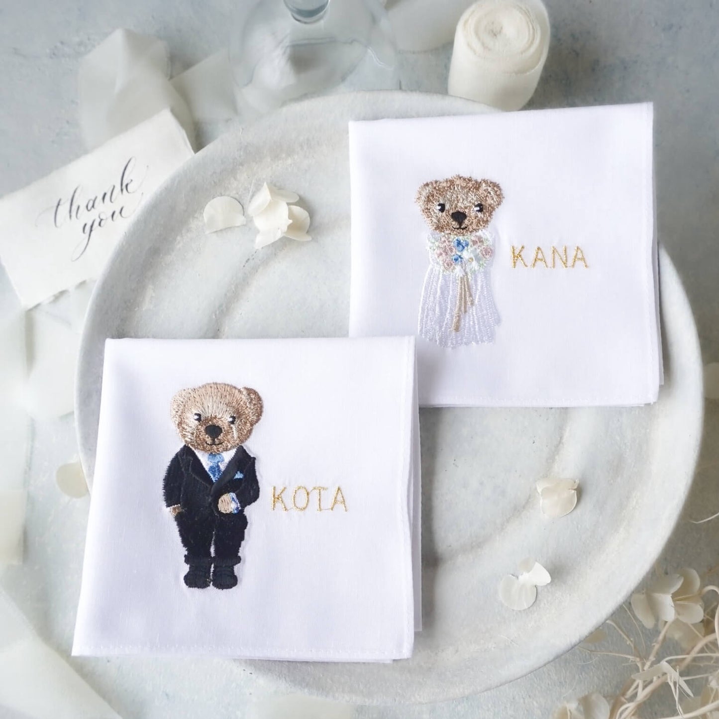 【3日で発送】くま刺繍新郎新婦🧸ブライダルハンカチ
