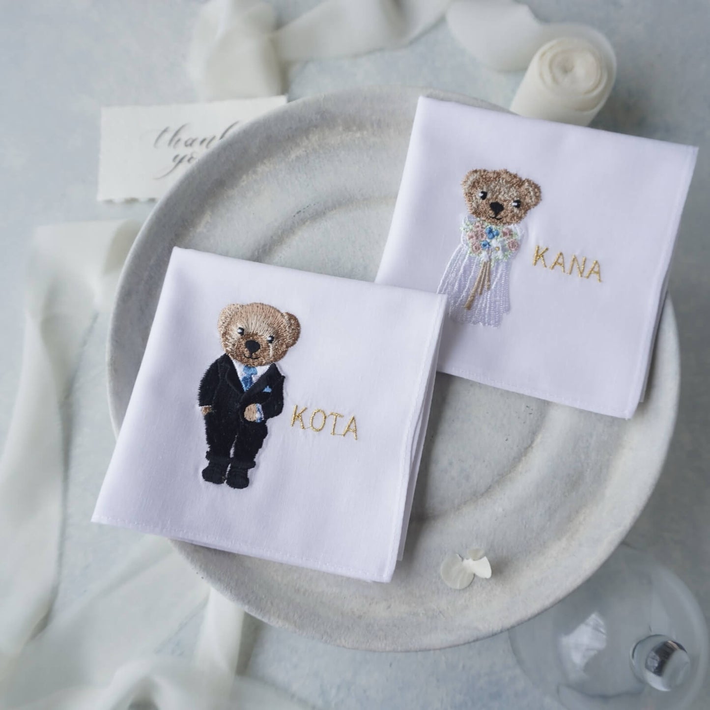 【3日で発送】くま刺繍新郎新婦🧸ブライダルハンカチ